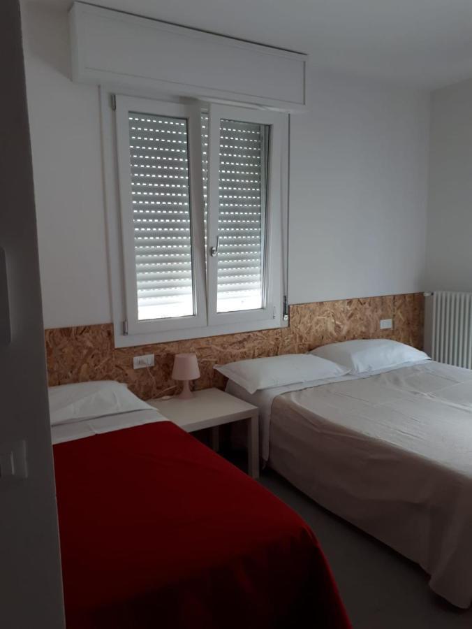 Bed and Breakfast R&B Manga Rosas Lido di Dante Exterior foto